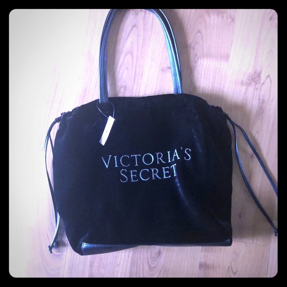 NWT Victoria’s Secret black velvet bag